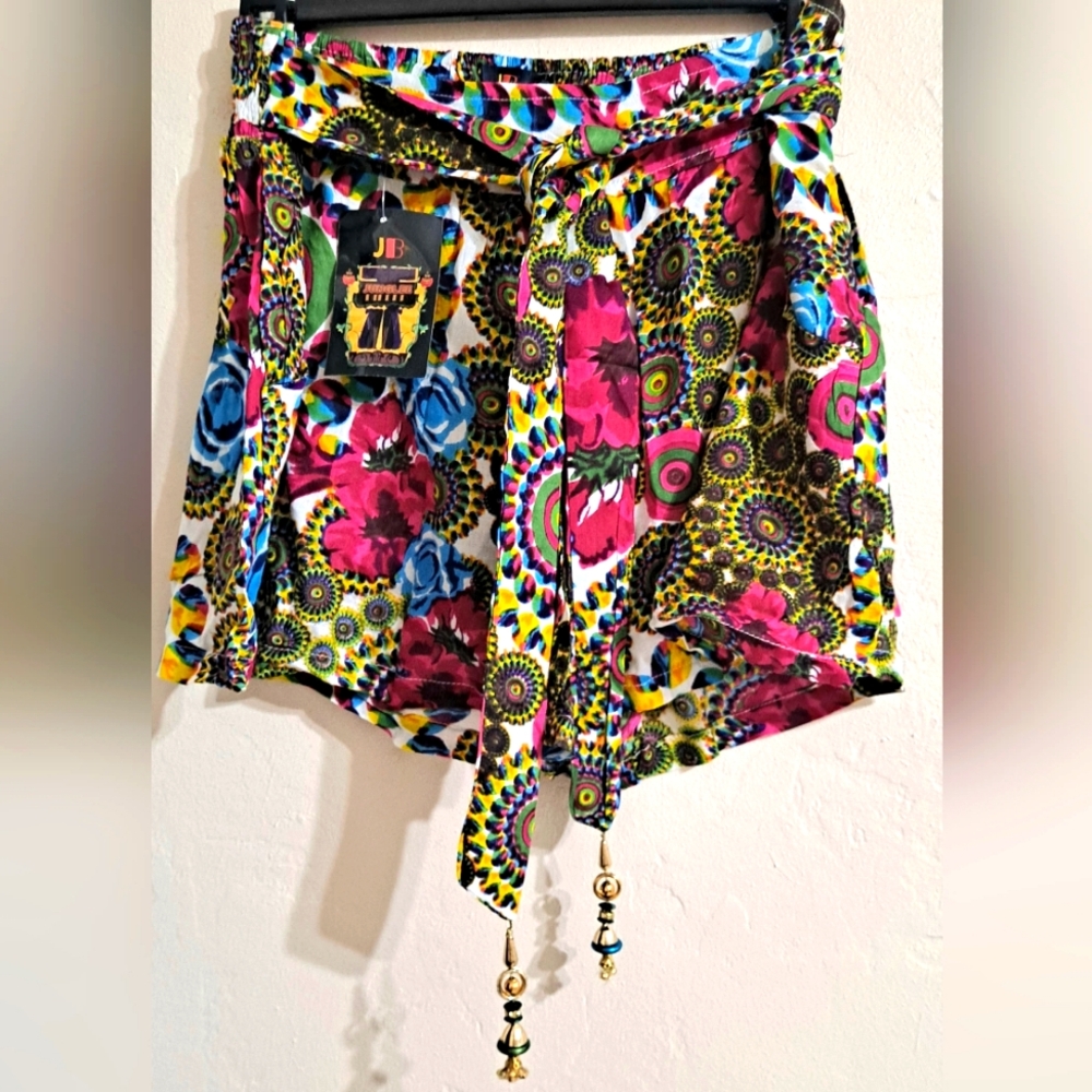 Junglee Billee Boho Vibrant Floral Patterned Shorts Pockets Belted Free Size NWT